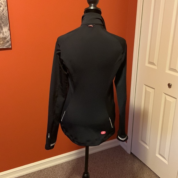 Sugoi womens running/cycling jacket - Picture 6 of 8